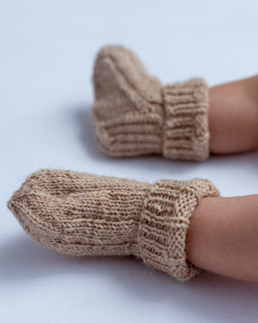 Stricksocken für Neugeborene